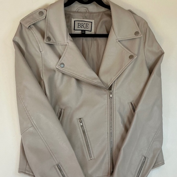 BKE Women’s Cream MOTO Faux leather jacket size L - Picture 1 of 4